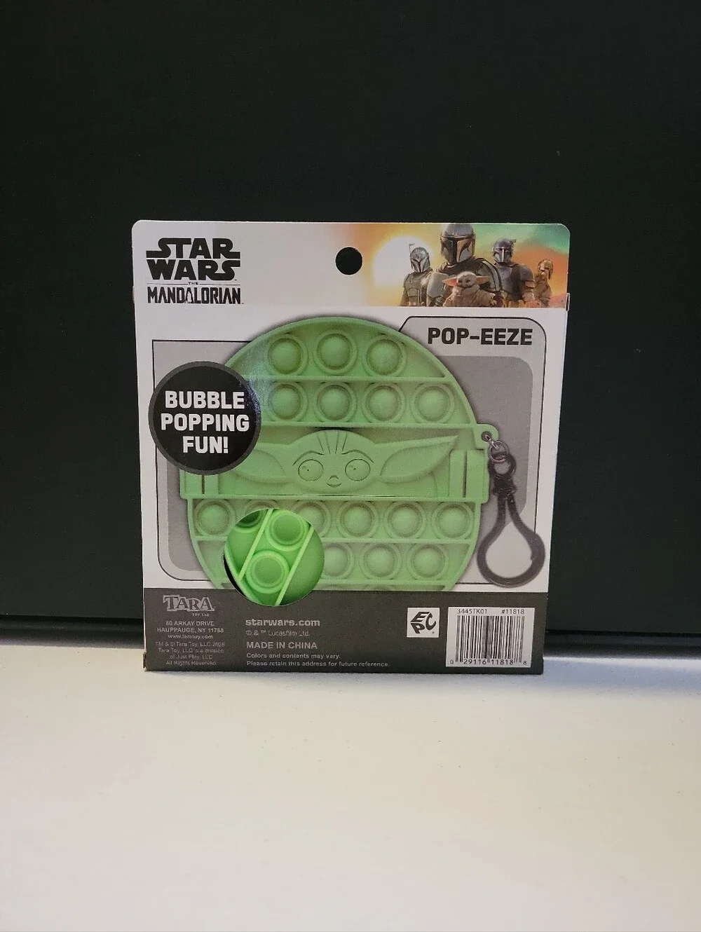Star Wars The Mandalorian Green Pop-Eeze Bubble Popping Keychain 2B